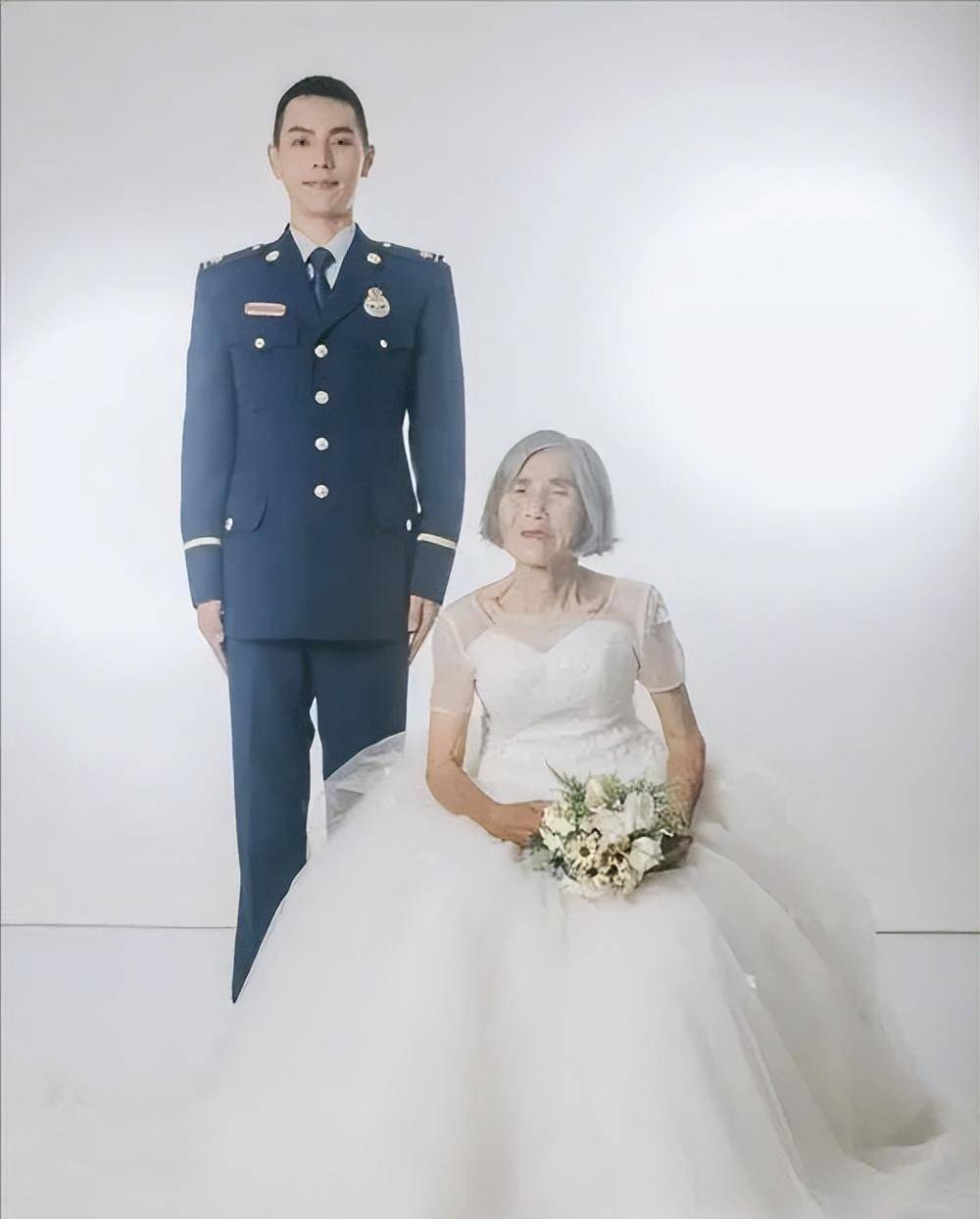 非凡体育24岁小伙和85岁老人拍婚纱照走红网络引热议背后故事令人感动(图15)
